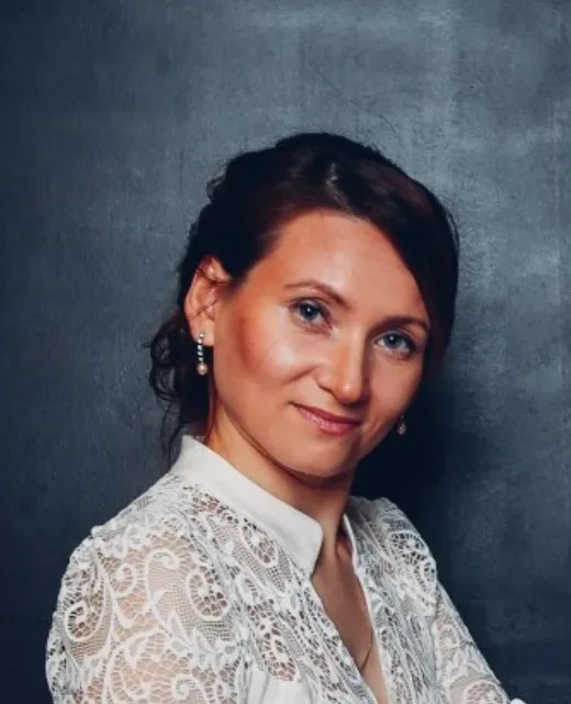 Лариса Ошвинцева